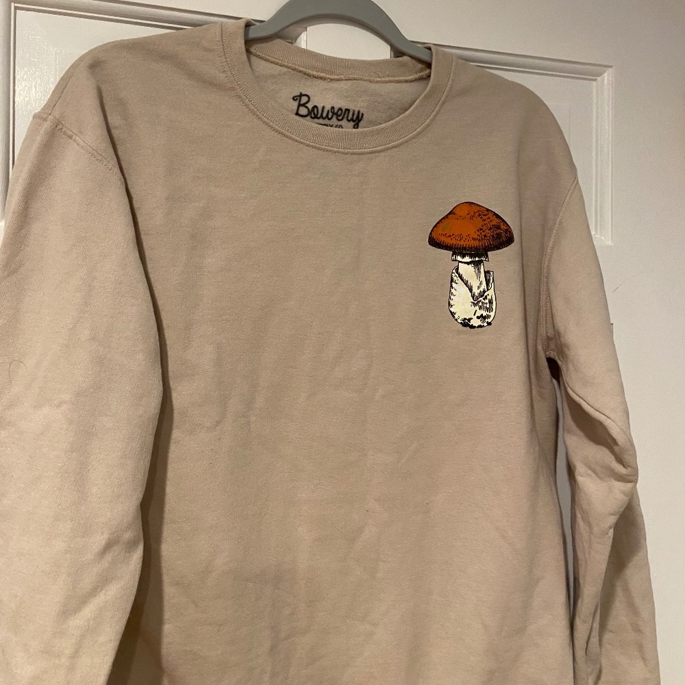 Bowery Supply Co. Women's Mushroom Crew Neck Sweatshirt – Size Medium